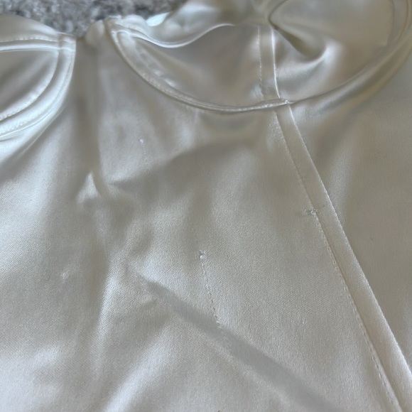 h:ours Tabitha Bodysuit in White small - Picture 4 of 10